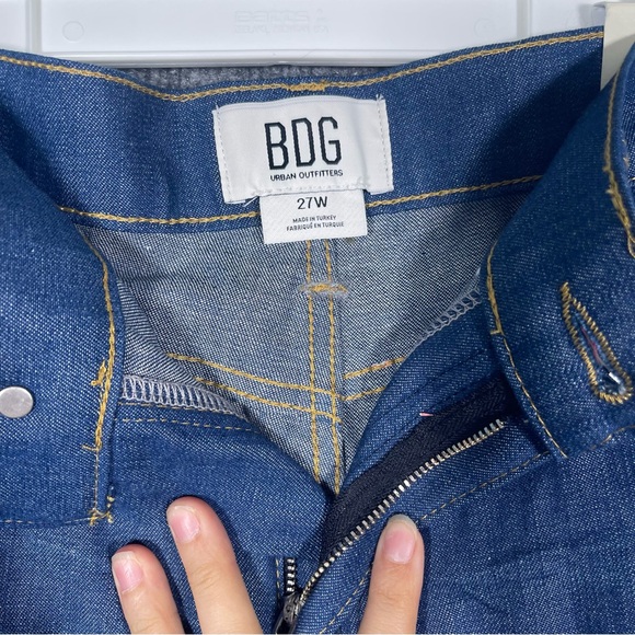 BDG NWT Women’s 27 Jet Twisted Straight Leg Baggy Blue Jeans Distressed Med Wash - Picture 13 of 14